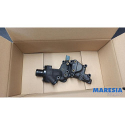 Peugeot - 206 - Thermostat housing