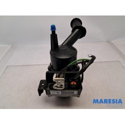 Peugeot - Partner - Power steering pump
