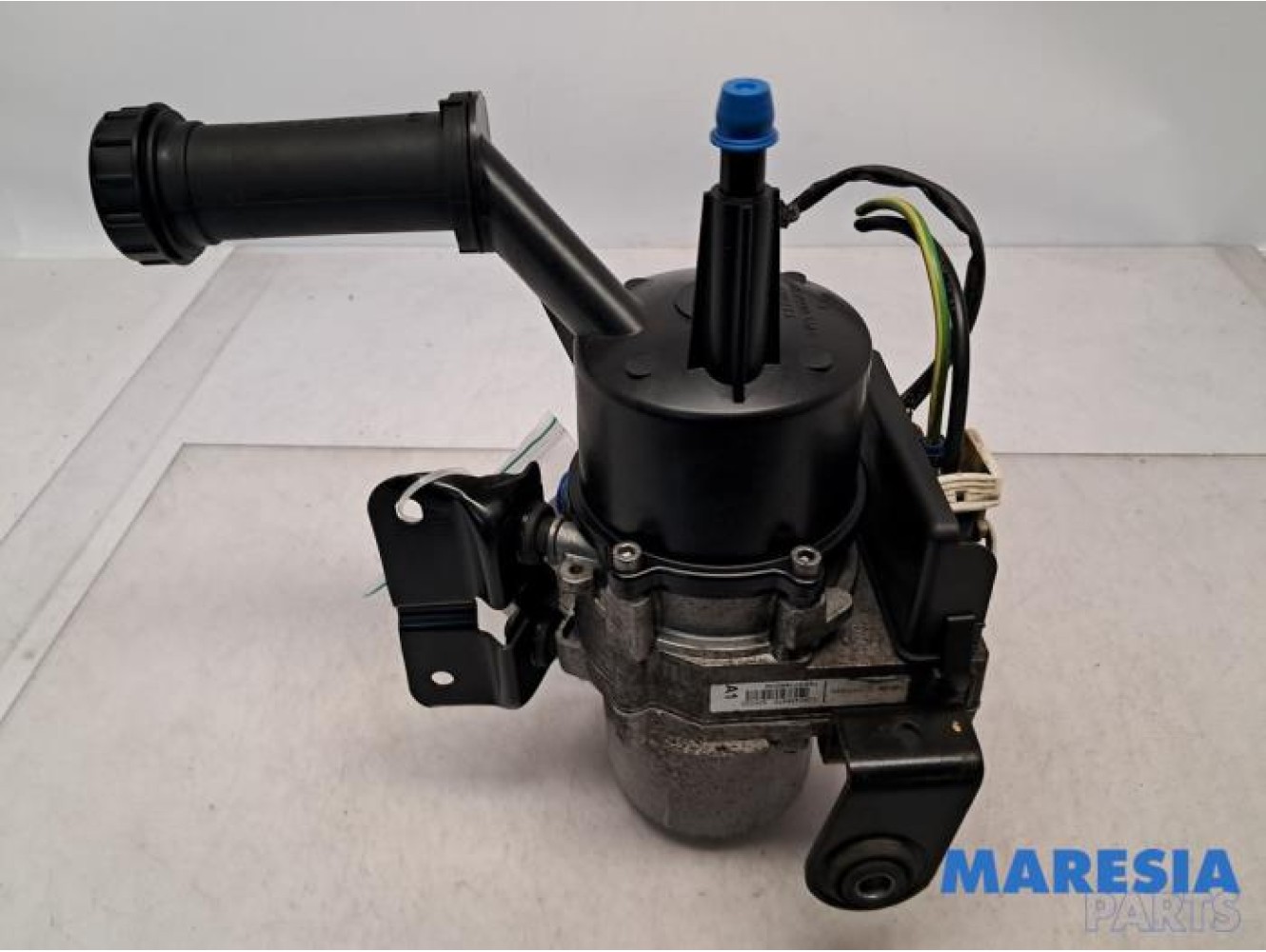 Peugeot - Partner - Power steering pump
