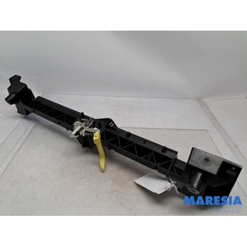 Peugeot - Partner - Lock plate