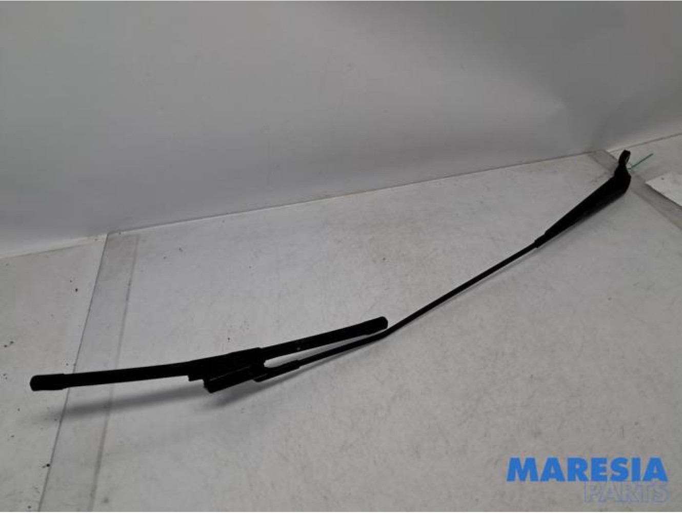 Peugeot - Partner - Front wiper arm
