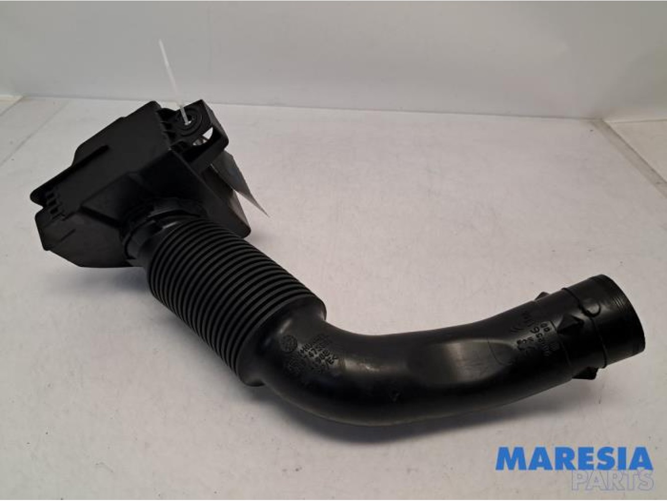 Peugeot - Partner - Air intake hose