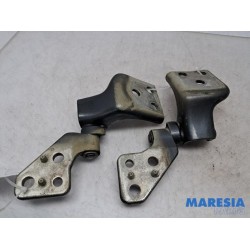 Peugeot - Partner - Rear door hinge, left