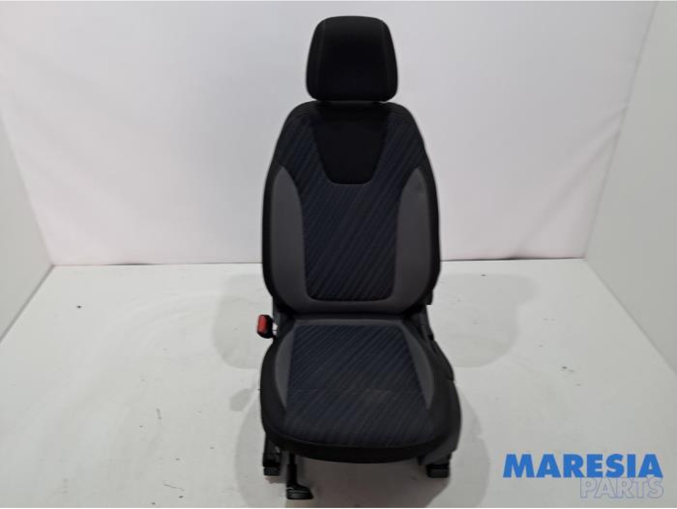 Opel - Crossland X - Sitz links