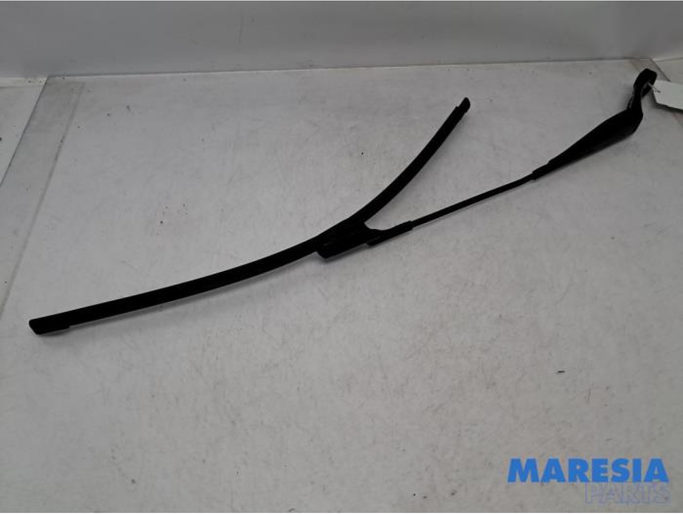 Peugeot - 308 - Front wiper arm