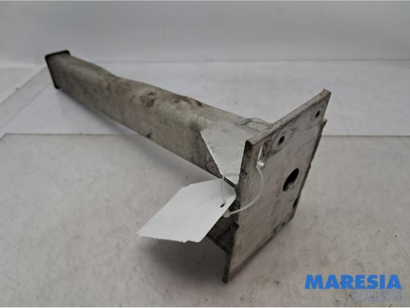 Peugeot - 3008 - Front wishbone support, left