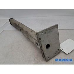 Peugeot - 3008 - Front wishbone support, left