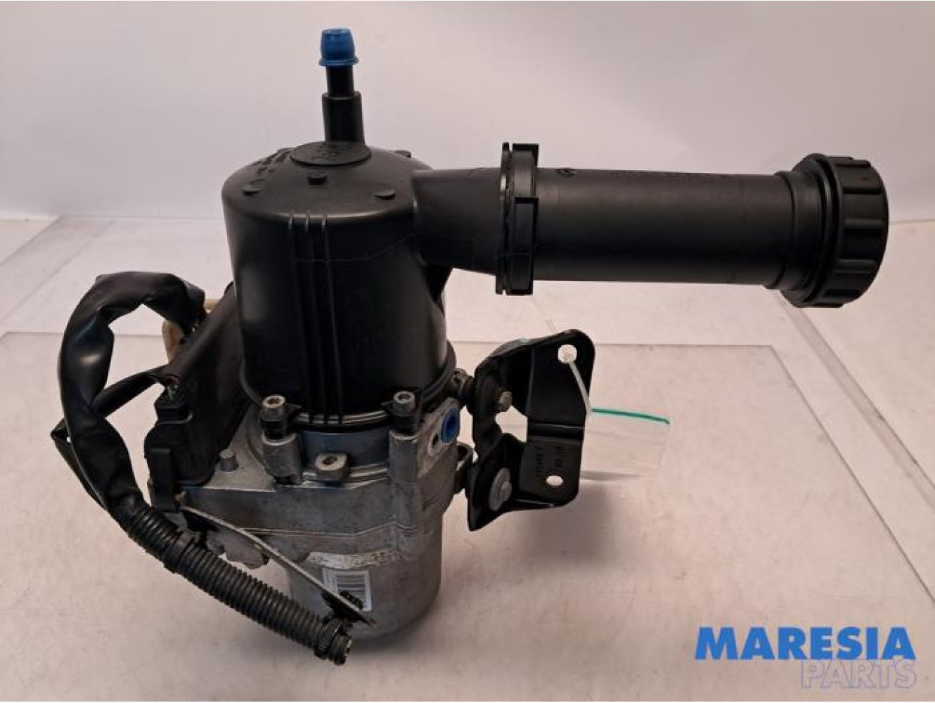 Peugeot - 3008 - Power steering pump