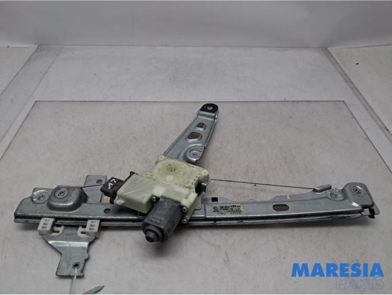 Peugeot - 3008 - Window mechanism 4-door, front left