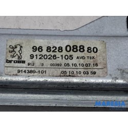 Peugeot - 3008 - Window mechanism 4-door, front right