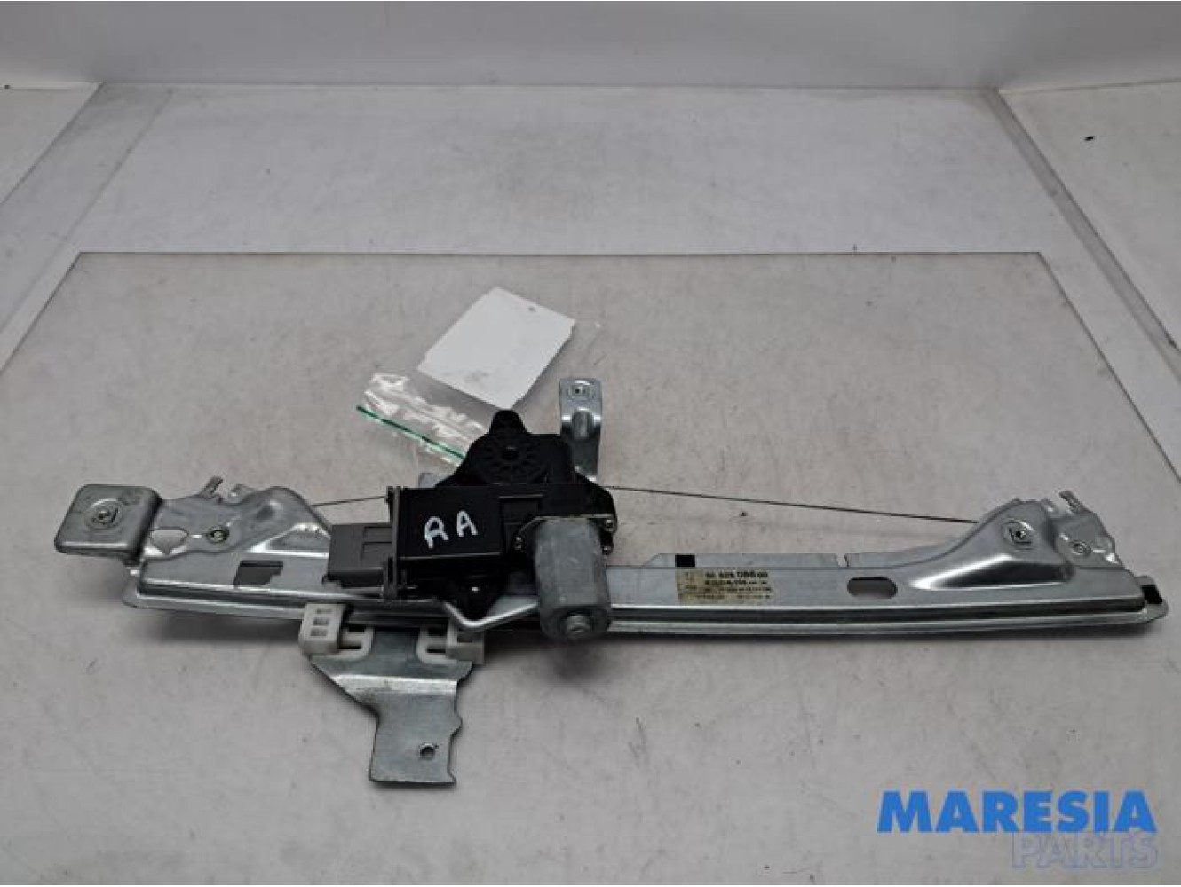 Peugeot - 3008 - Rear door window mechanism 4-door, right