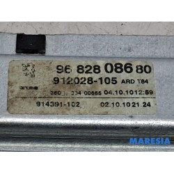 Peugeot - 3008 - Rear door window mechanism 4-door, right