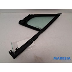 Peugeot - 3008 - Quarter light, front right
