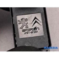 Peugeot - 3008 - Electric window switch