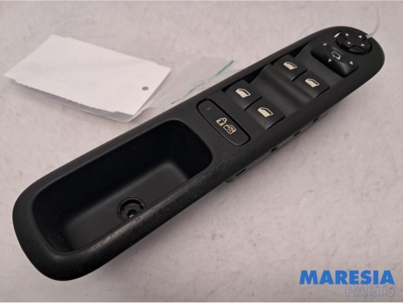 Peugeot - 3008 - Multi-functional window switch