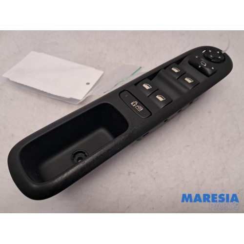 Peugeot - 3008 - Multi-functional window switch