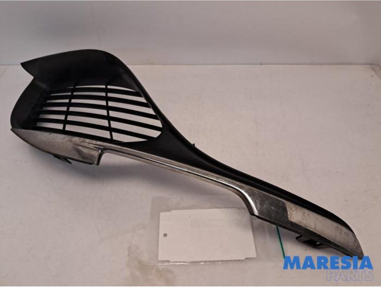 Peugeot - 308 - Bumper grille