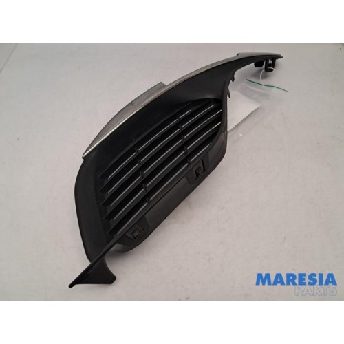 Peugeot - 308 - Pare-chocs grille