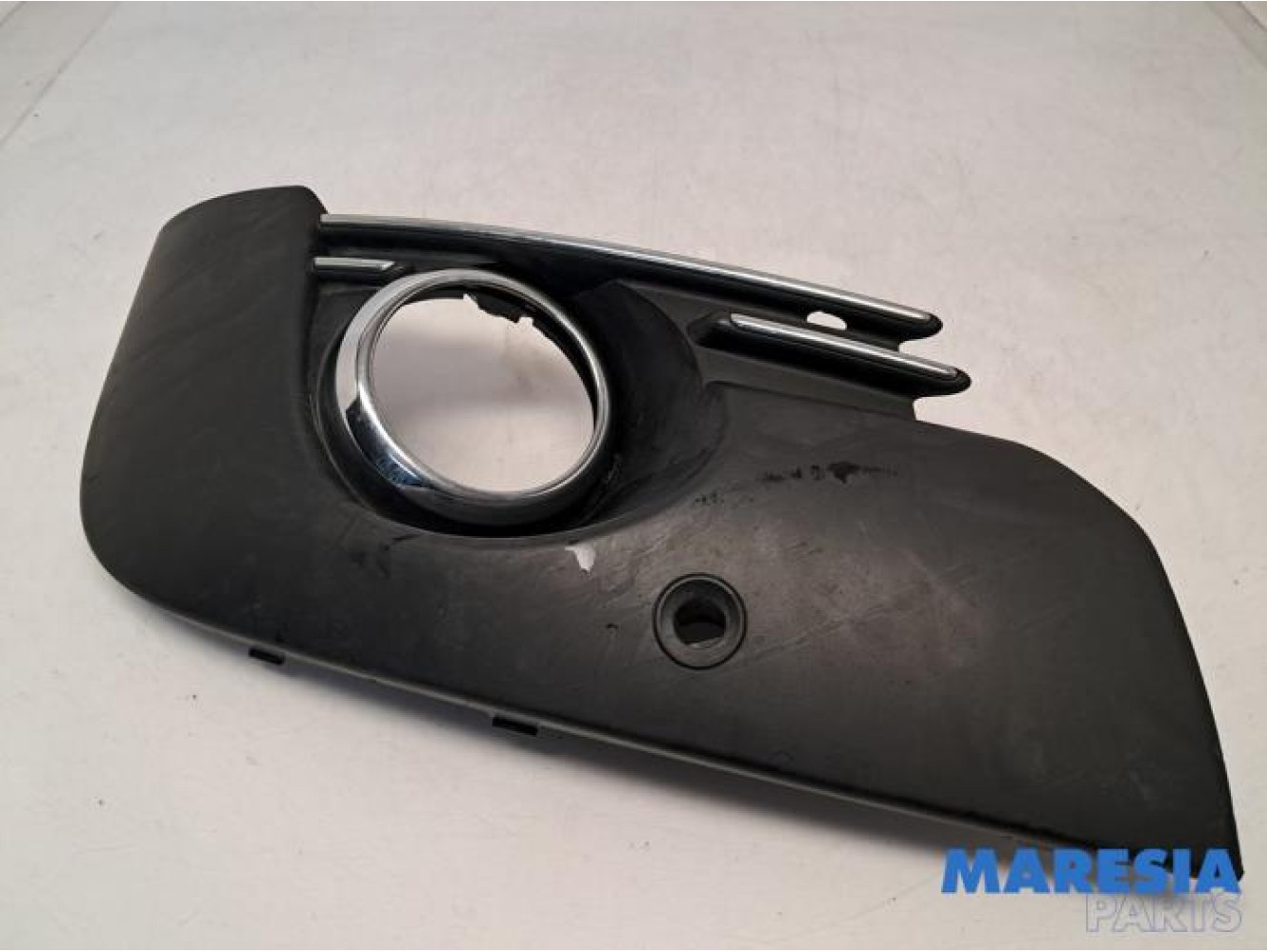 Peugeot - 3008 - Front bumper, right-side component