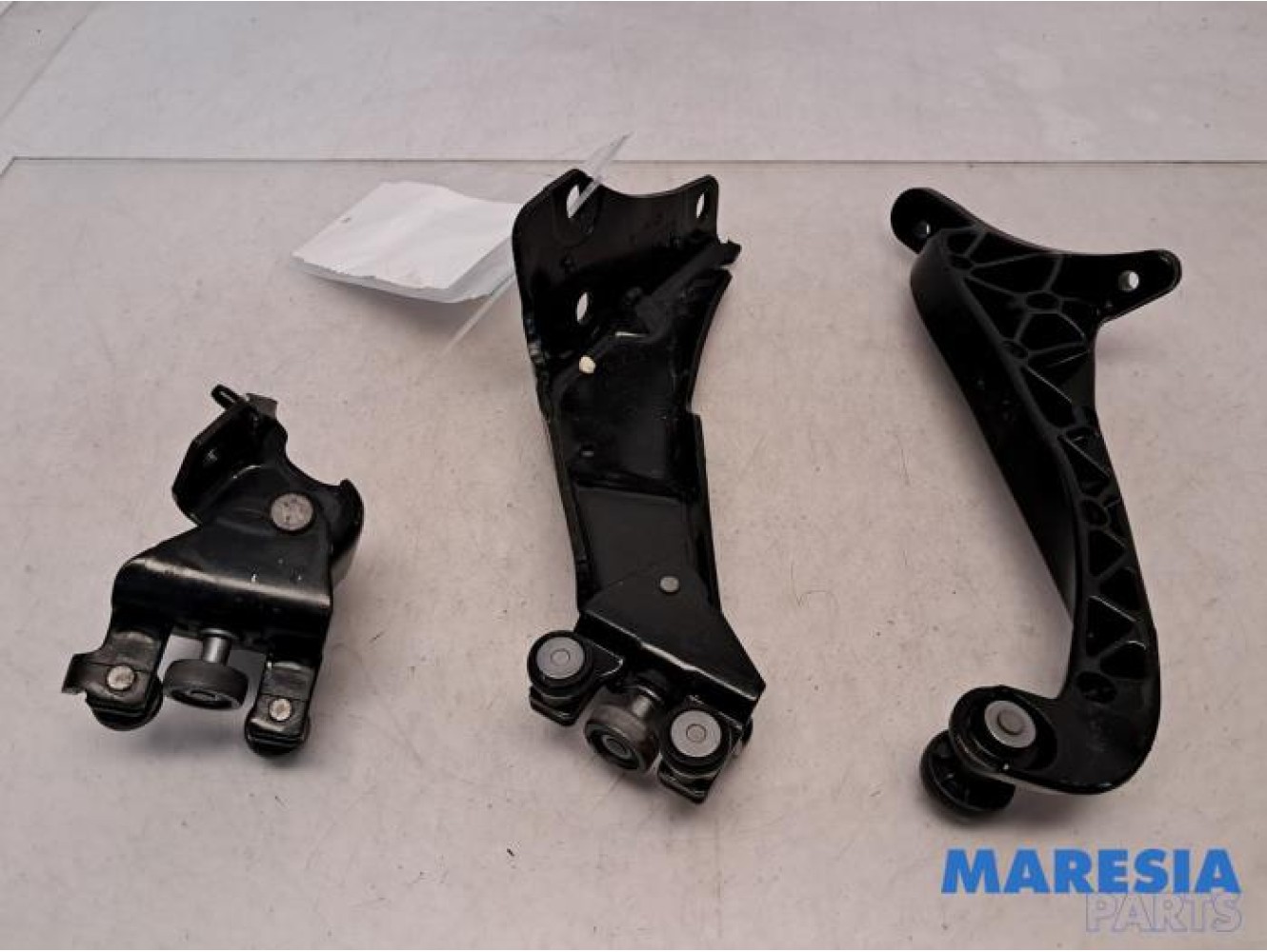 Peugeot - Partner - Sliding door roller, right