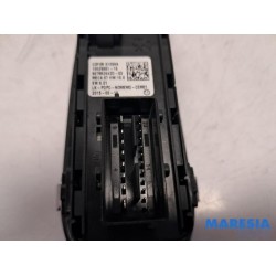 Peugeot - 308 - Multi-functional window switch
