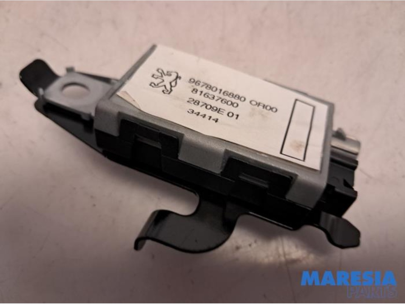 Peugeot - 308 - Antennenverstärker