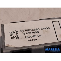 Peugeot - 308 - Antennenverstärker