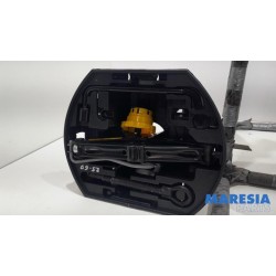Citroen - C3 - Krikset + reservewiel