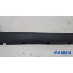 Opel - Crossland X - Marche-pied (list de couverture) droite
