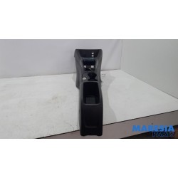 Opel - Crossland X - Middle console