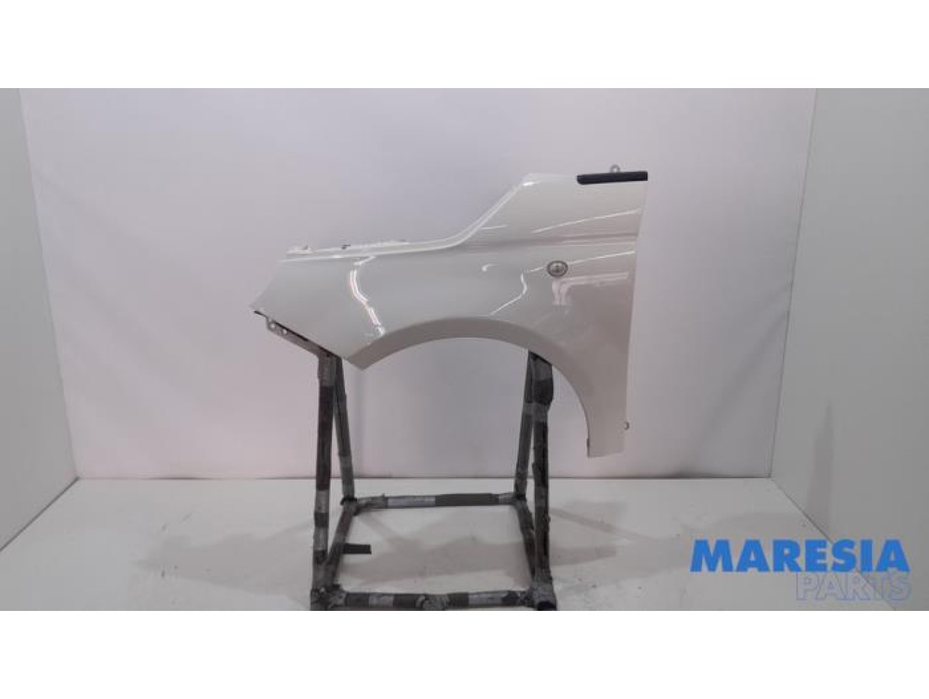 Fiat - 500 - Front wing, left