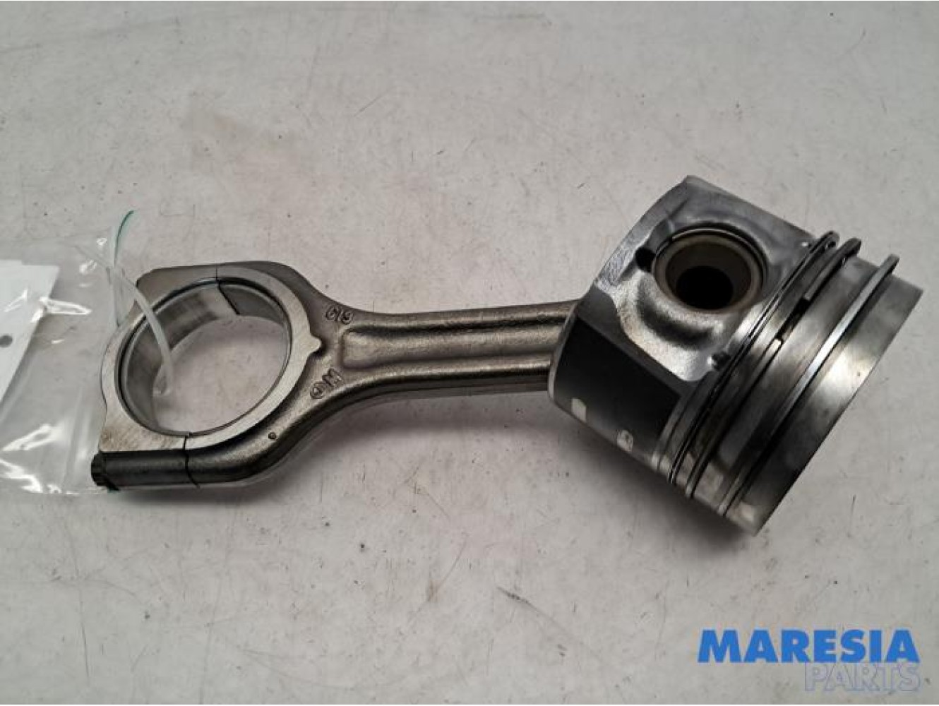 Citroen - C4 Cactus - Connecting rod