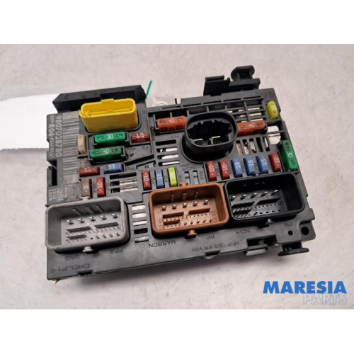 Peugeot - Partner - Fuse box