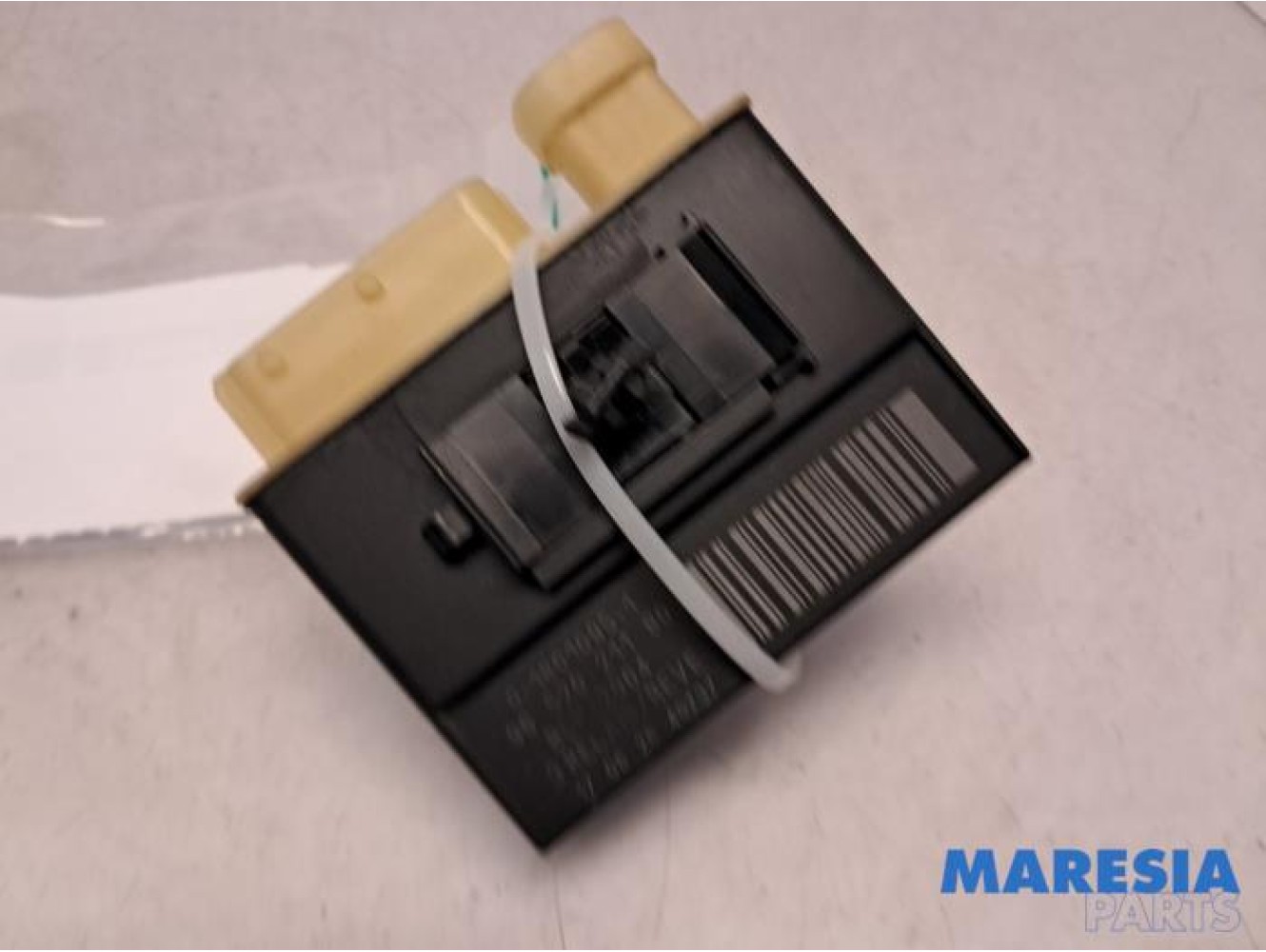 Peugeot - Partner - Glow plug relay