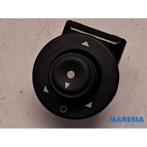 Peugeot - Partner - Mirror switch