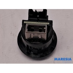 Peugeot - Partner - Connexion USB