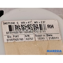 Fiat - 500 - Rear seatbelt, right