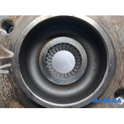 Opel - Crossland X - Knuckle, front right