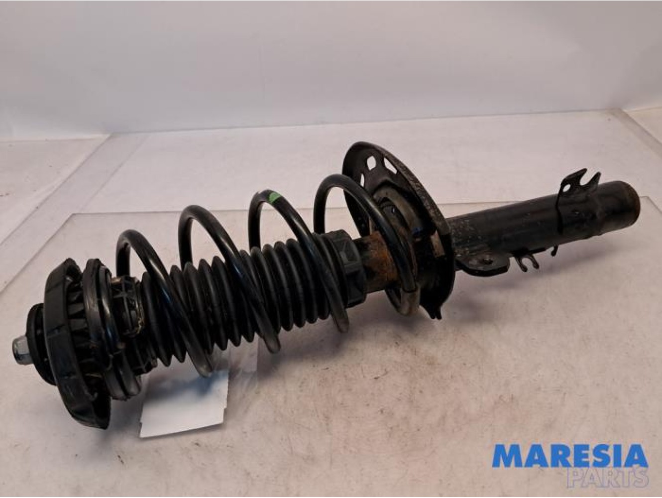 Opel - Crossland X - Front shock absorber rod, right