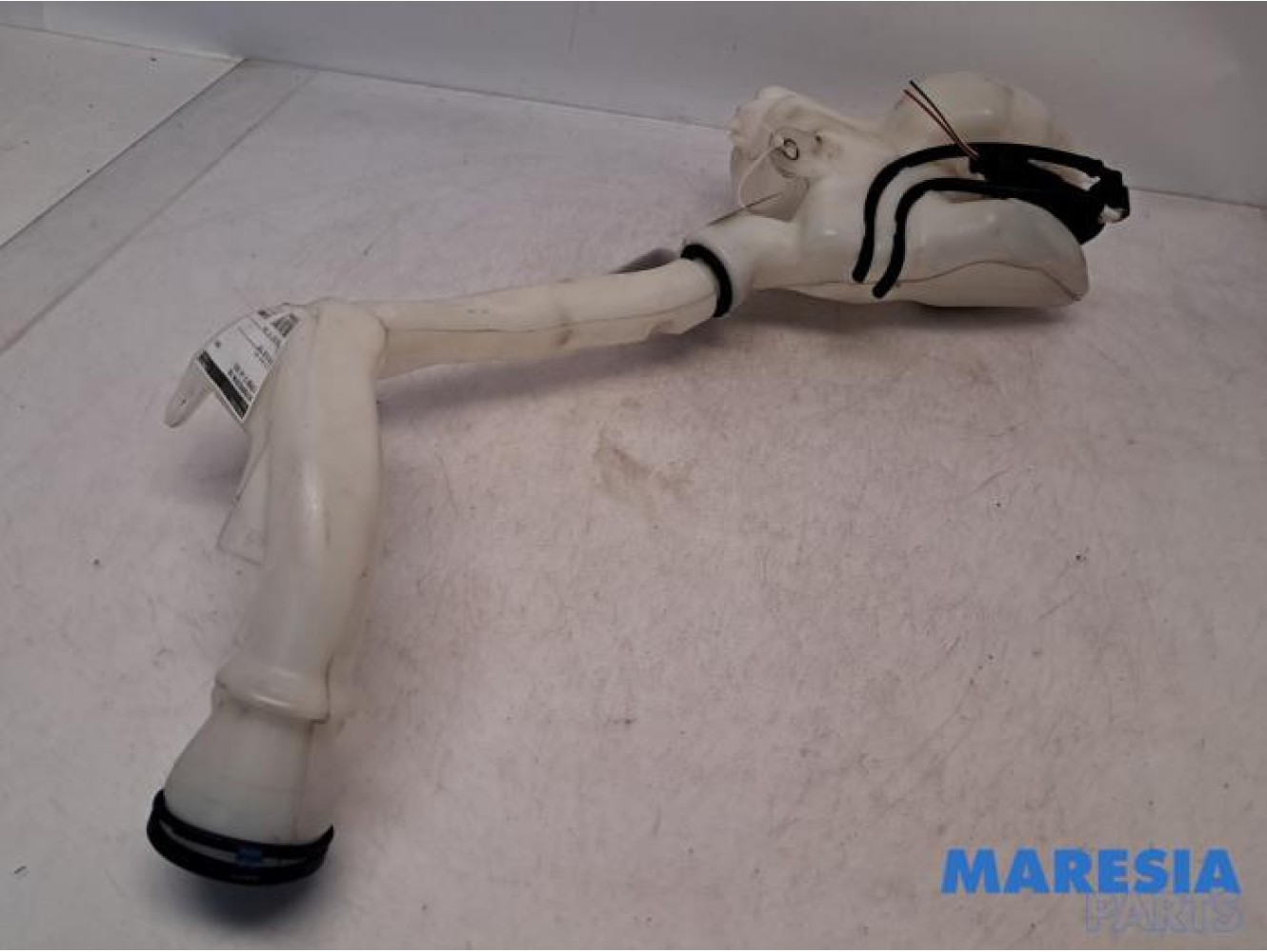 Citroen - C3 - Front windscreen washer reservoir
