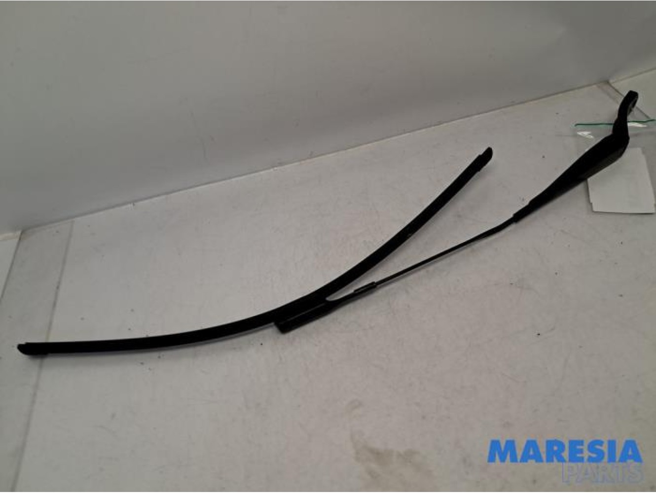 Opel - Crossland X - Front wiper arm