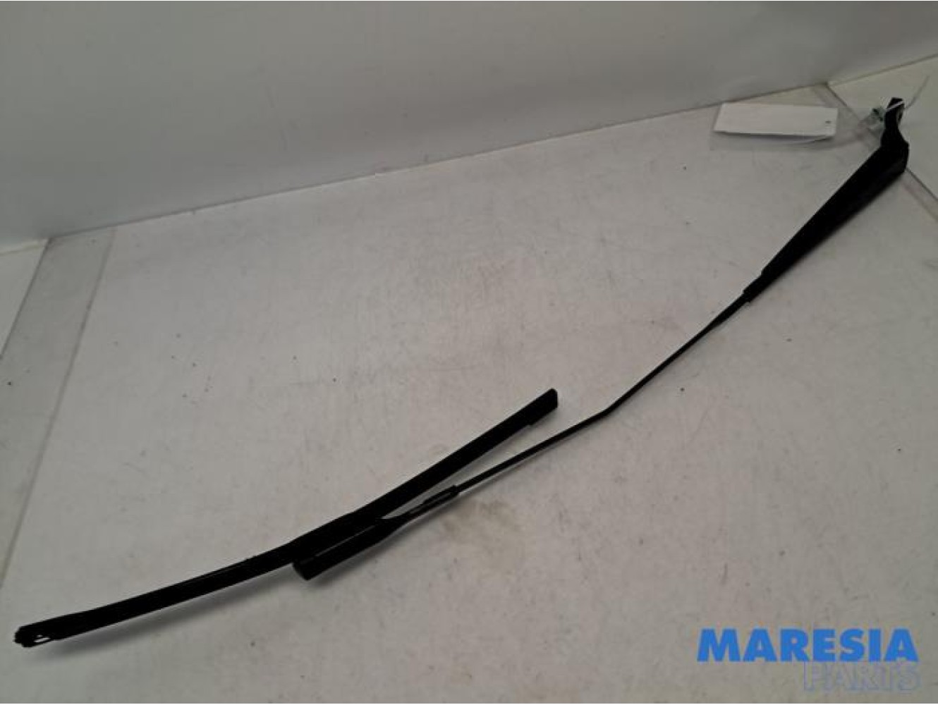 Opel - Crossland X - Front wiper arm