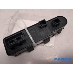 Citroen - C3 - Multi-functional window switch