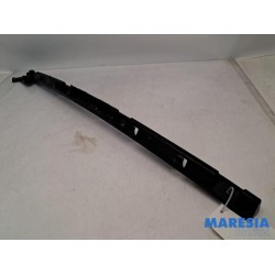 Opel - Crossland X - Rear bumper bracket central