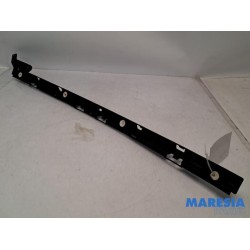Opel - Crossland X - Rear bumper bracket central