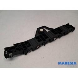 Opel - Crossland X - Rear bumper bracket central