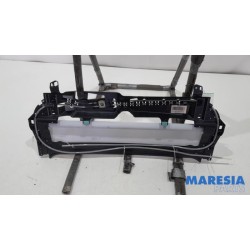 Peugeot - 308 - Sliding headliner mechanism