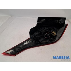 Opel - Crossland X - Taillight, right