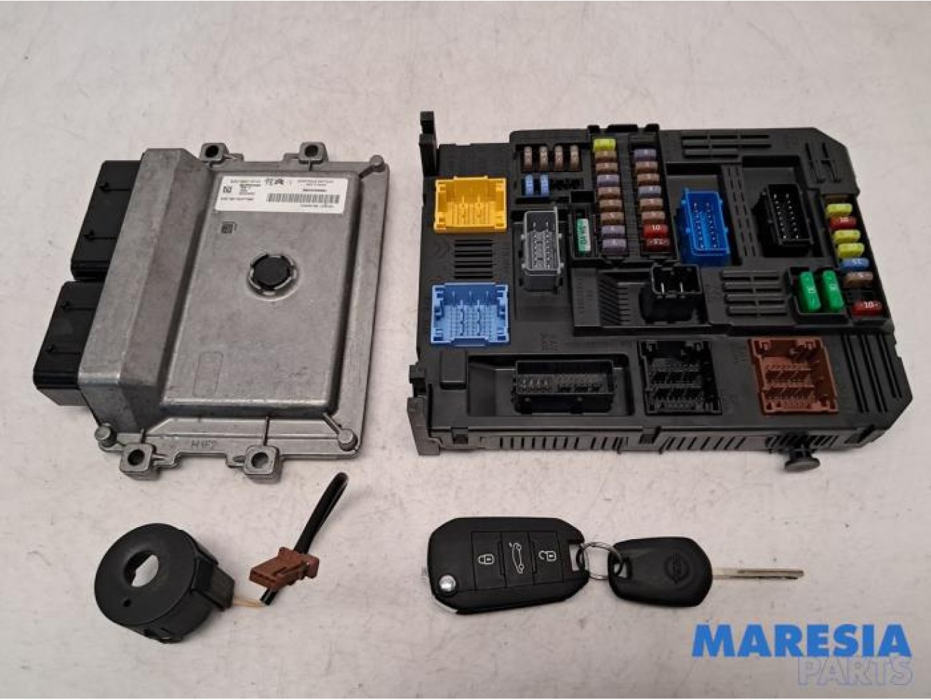 Opel - Crossland X - Engine management computer