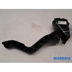 Opel - Crossland X - Throttle pedal position sensor
